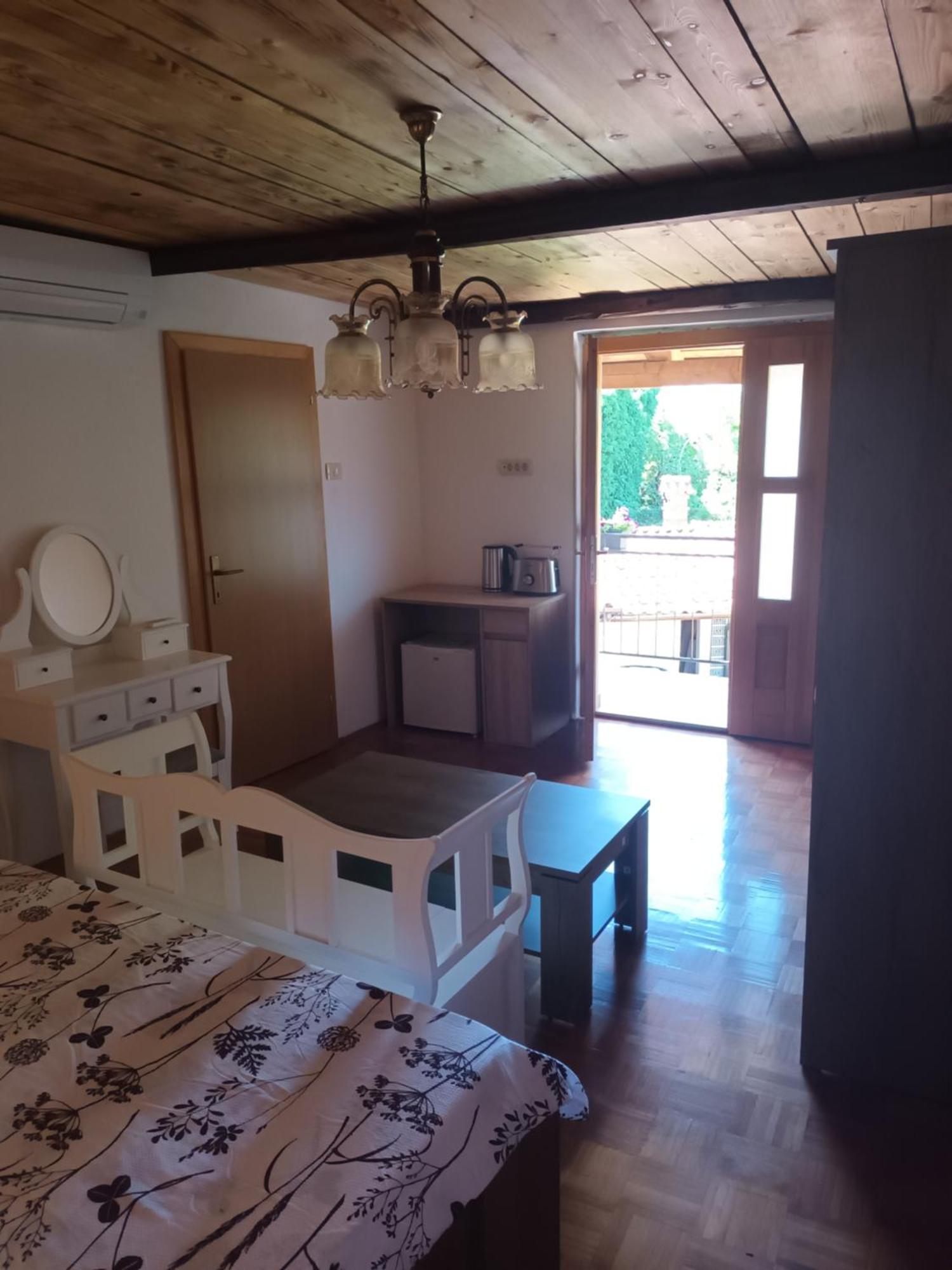 Apartma Brina 3 Sežana Exteriér fotografie